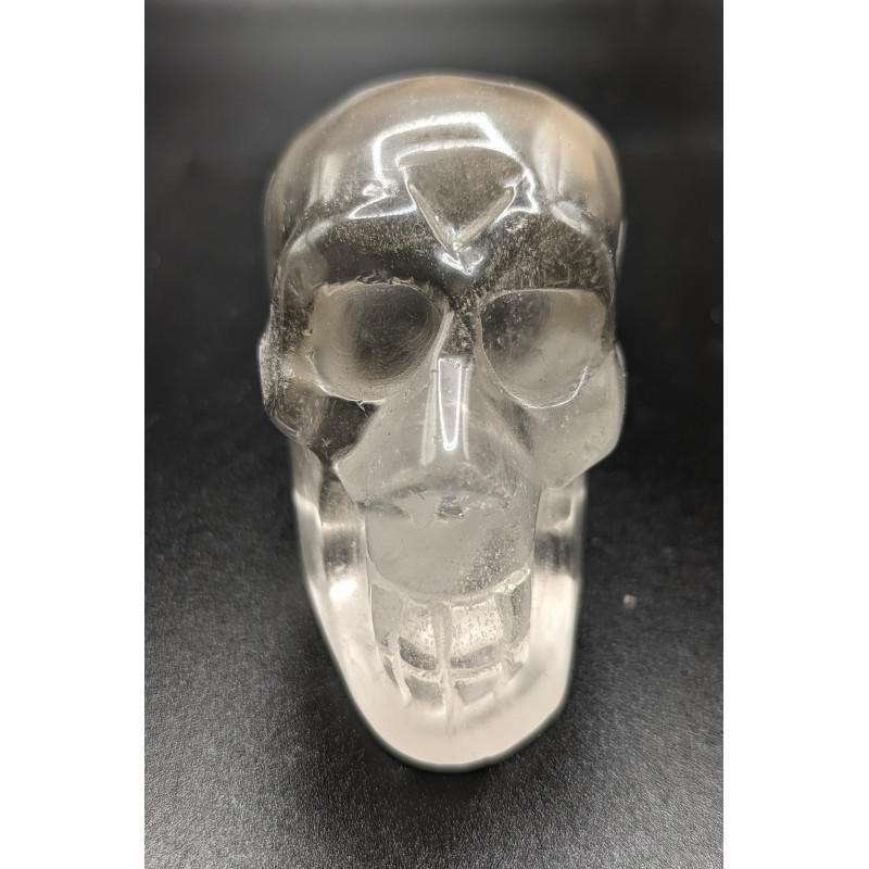 Crâne en cristal naturel sculpté en fluorite sculpté à la main